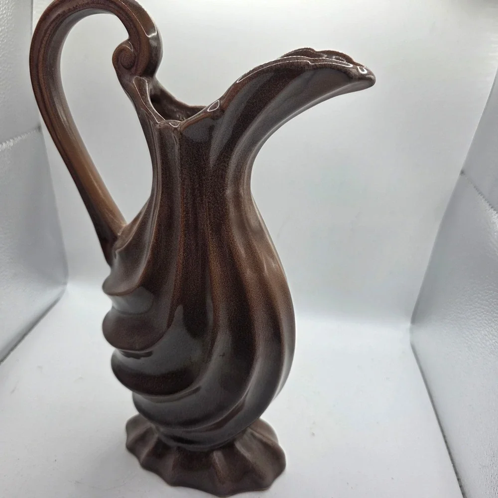 Red Wing Pottery 819 Brown Flecked Swirl Pitcher Vase Mid Century Modern Ceramic